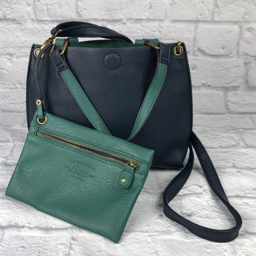 G.H. BASS & CO Blue Leather Crossbody Purse